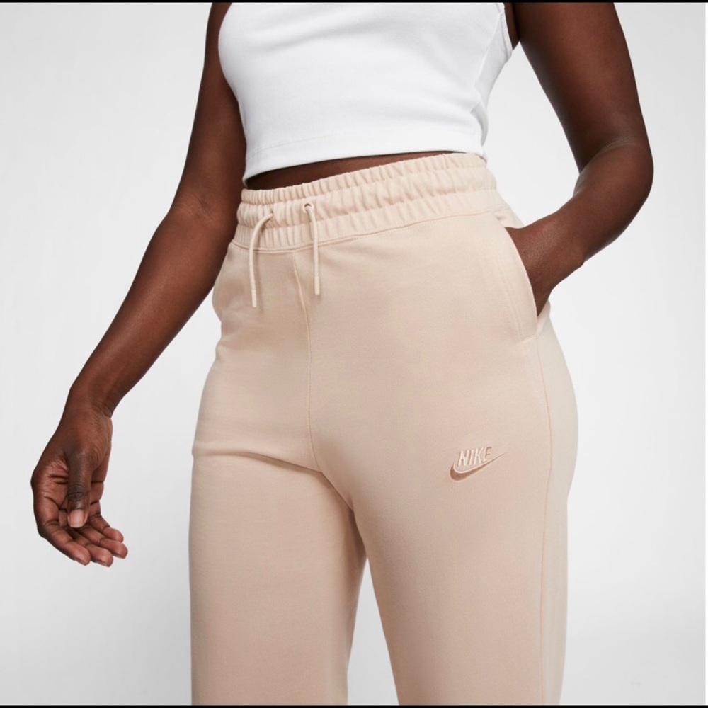 Nike Women's sweatpant Sportswear Jersey Capris
